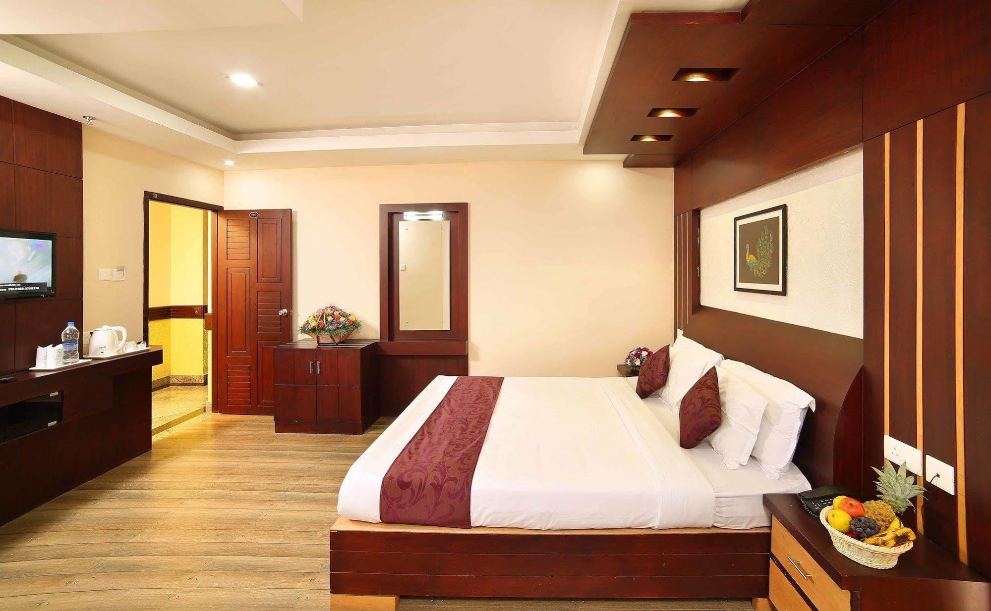 Hotel Elysium Garden Munnar Esterno foto